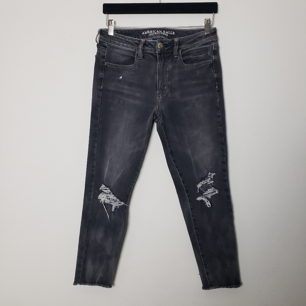 American Eagle Black Hi-Rise Jegging Distresses Crop Jeans Size 6